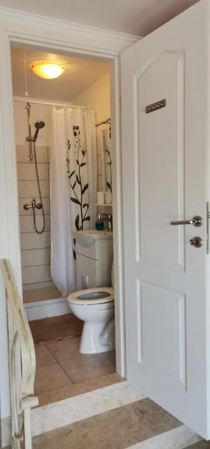 Soba Gracijela Hotell Motovun Exteriör bild